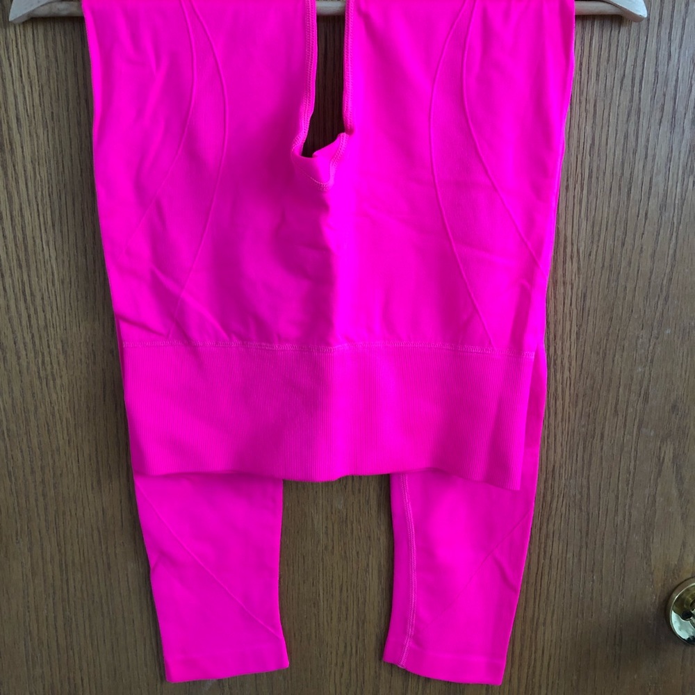 Leggings + Neon Pink + Size S